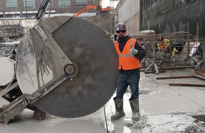 Giant Concrete Diamond Blades for Saudi Mega Projects: Size Advantages, Limitations, and Strategic Opportunities