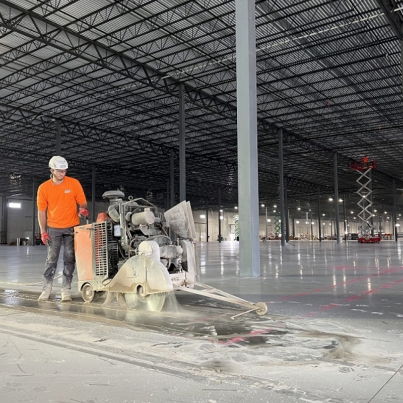 ​​Mega Concrete Blades in Demolition Engineering: Size Advantages & Practical Considerations​​
